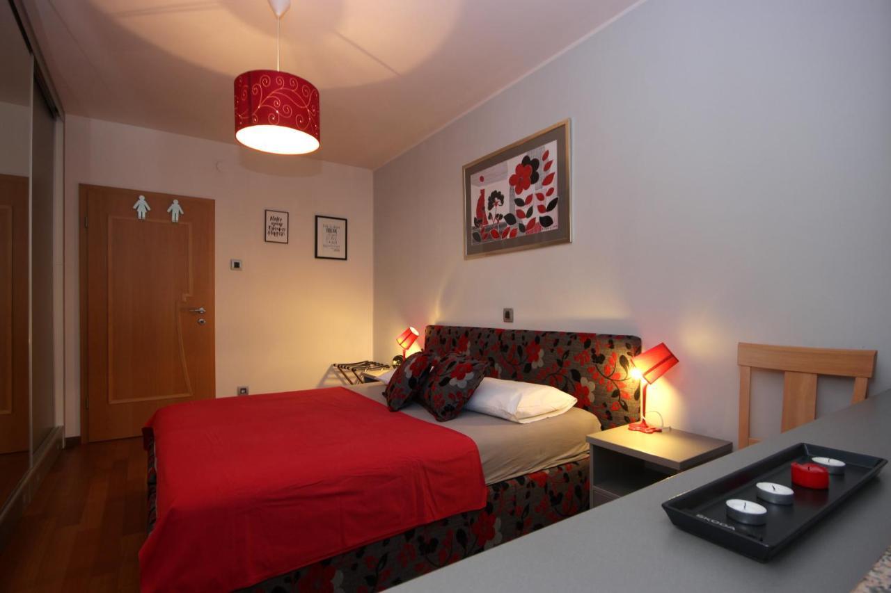 Apartment Bizjak Pula Buitenkant foto